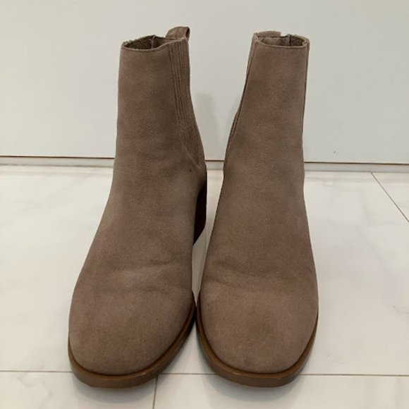 SPLENDID Beige Ankle Boots, Suede, Women's Size 7, Good Condition - Picture 3 of 5